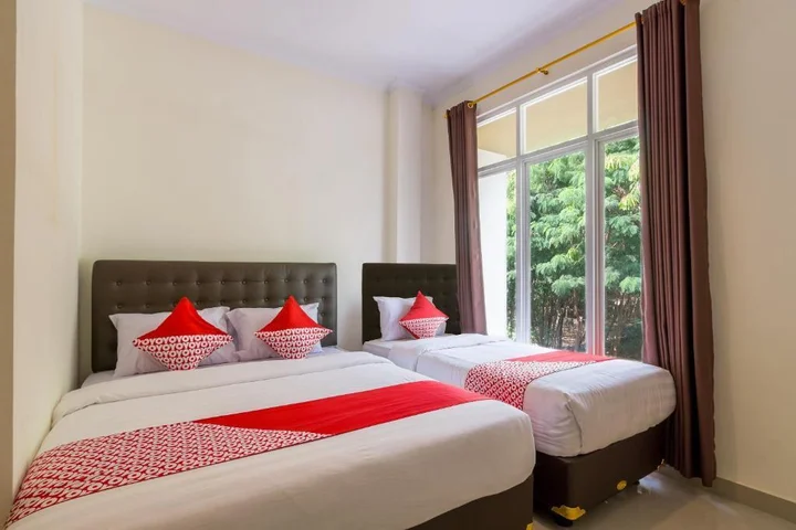 Батуретно: OYO 1431 Travel-inn