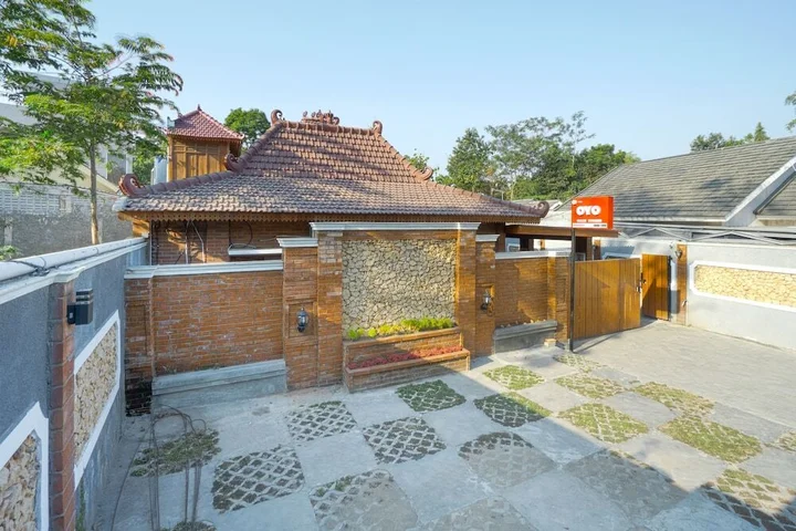 Батуретно: Oyo 1591 Ndalem Sidoarum Syariah