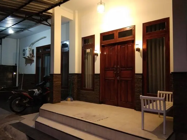 Батуретно: Sayana Homestay