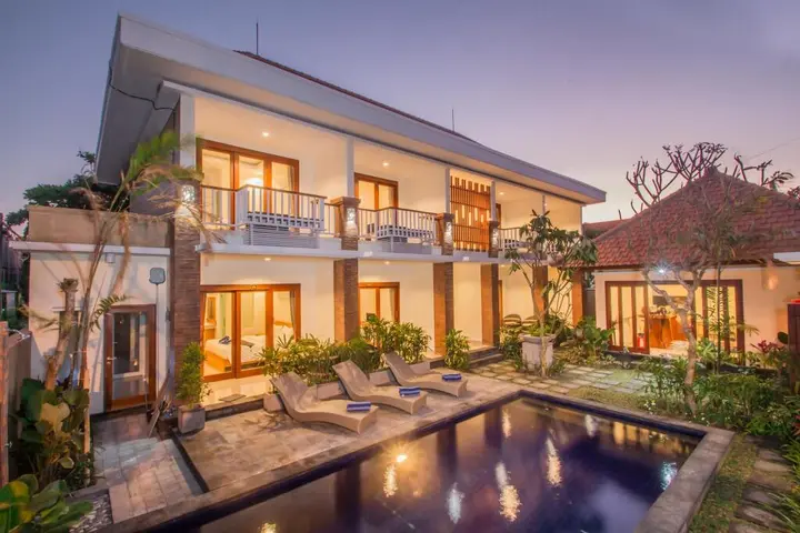 Санур: Anindya Sanur