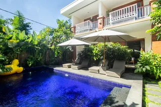 Санур: Anindya Sanur