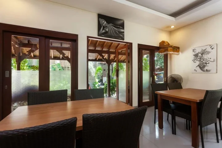 Санур: Anindya Sanur