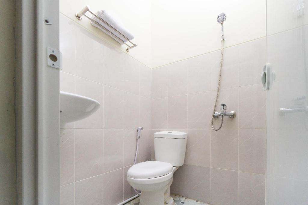 Батуретно: OYO 1542 Yessy Mansion