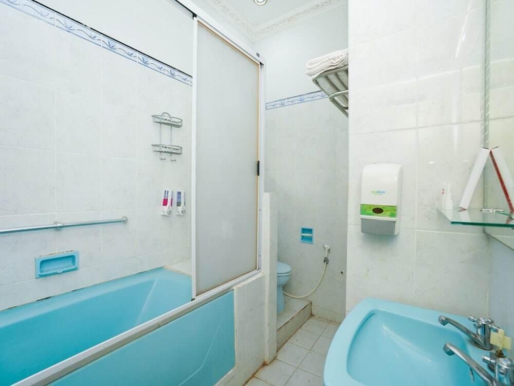 Гресик: OYO 1346 Sinergi Hotel Gresik