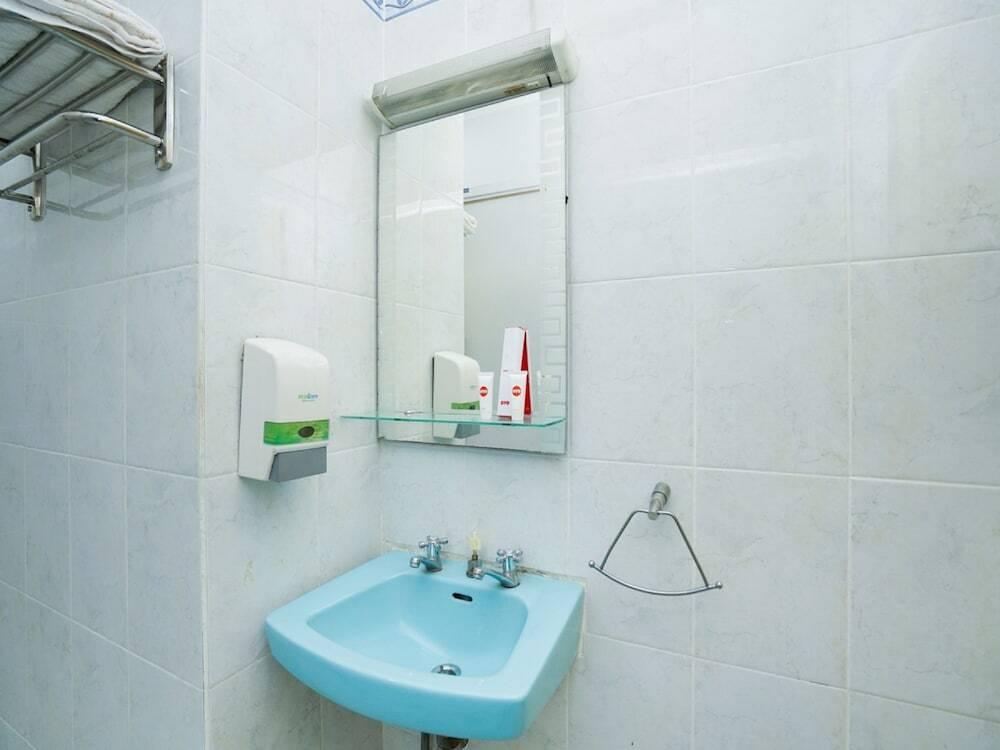 Гресик: OYO 1346 Sinergi Hotel Gresik
