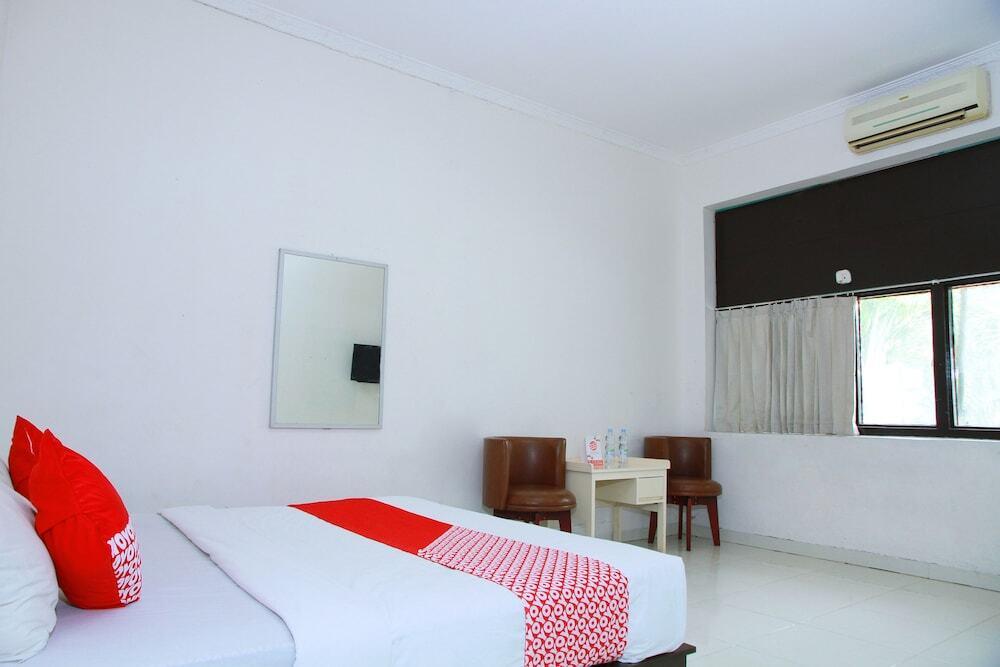 Палу: OYO 1325 Grand Wisata Hotel