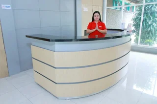 Палу: OYO 1325 Grand Wisata Hotel