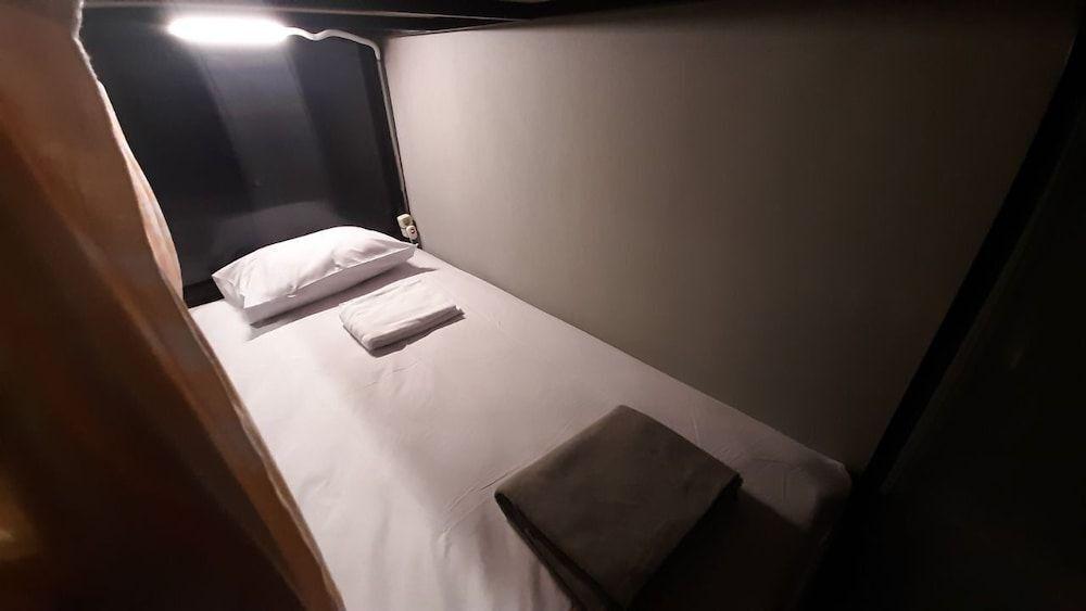 Bed Box Bali - Hostel — фото 3