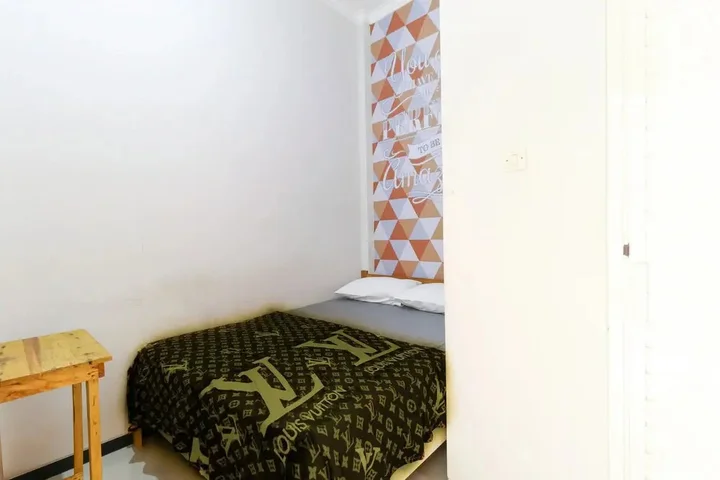 Маланг: New Guesthouse Tatasurya Syariah