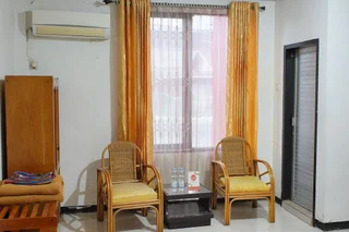 Палу: OYO 1333 Wisata Hotel