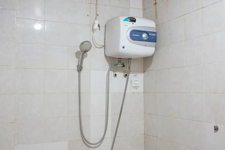 Палу: OYO 1333 Wisata Hotel