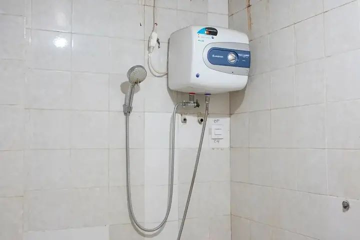 Палу: OYO 1333 Wisata Hotel