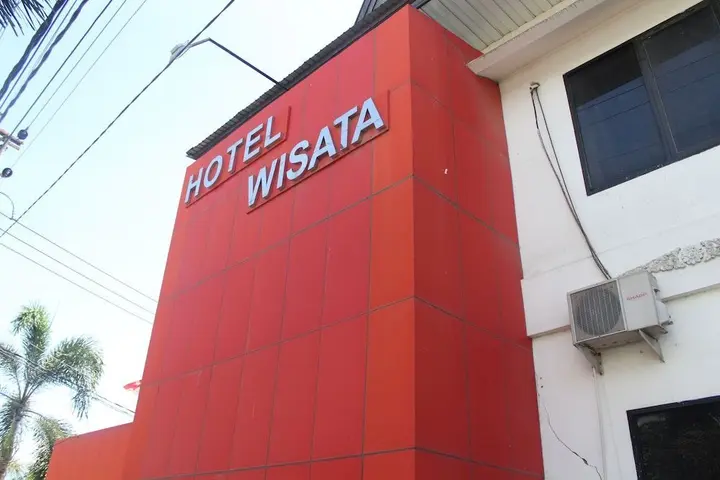 Палу: OYO 1333 Wisata Hotel