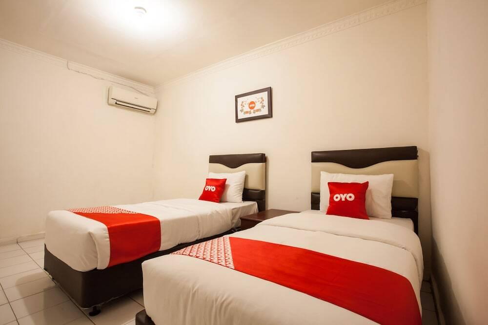 Oyo 1084 Hotel Cirasa Syariah — фото 5