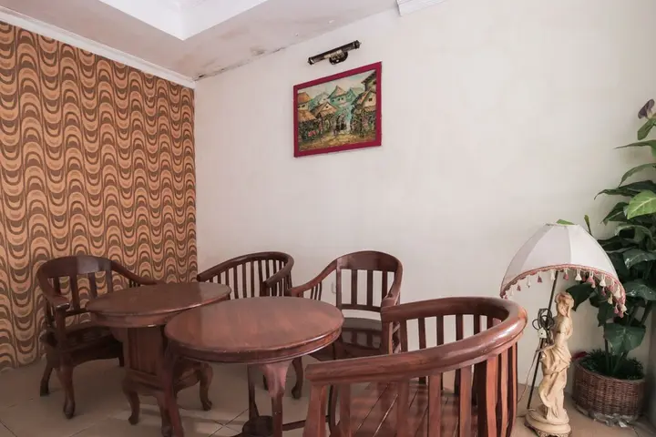 Амбон: Airy Sirimau Cendrawasih 32 Ambon