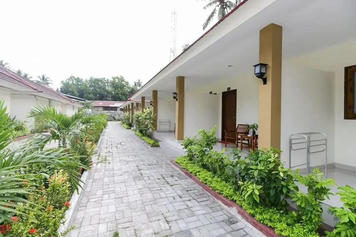 Сенджиги: Airy Batu Layar Raya Senggigi KM 10 Lombok