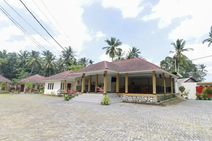 Сенджиги: Airy Batu Layar Raya Senggigi KM 10 Lombok