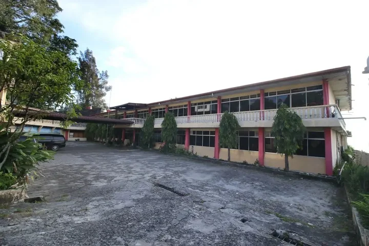 Озеро Тоба: Airy Tpr Sinaga 1 Parapat