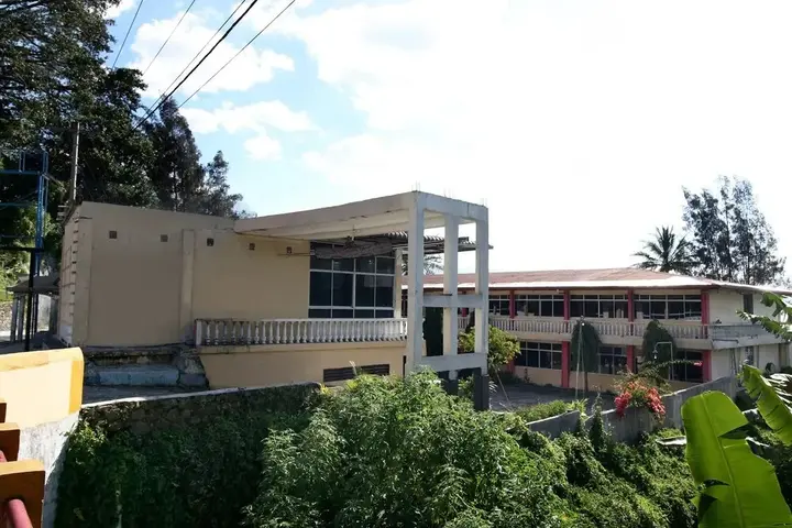 Озеро Тоба: Airy Tpr Sinaga 1 Parapat