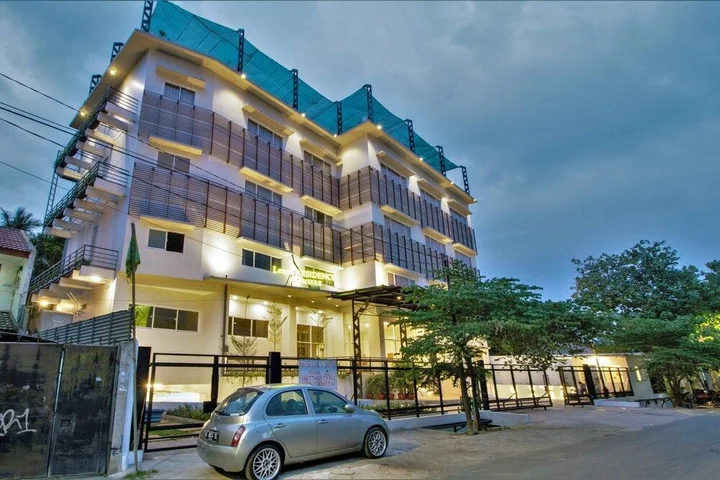 Джакарта: Lenna Residence Premiere