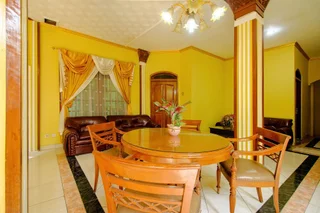 Депок: OYO 1770 Hotel Mawar Saron 2