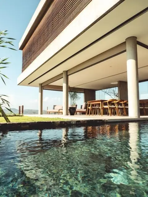 Jerowaru: Villa Strata