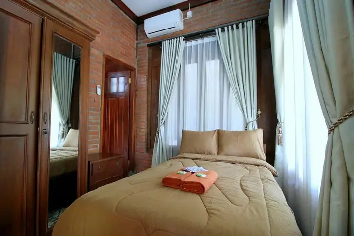 Anugro's Homestay By The Grand Java — фото 2