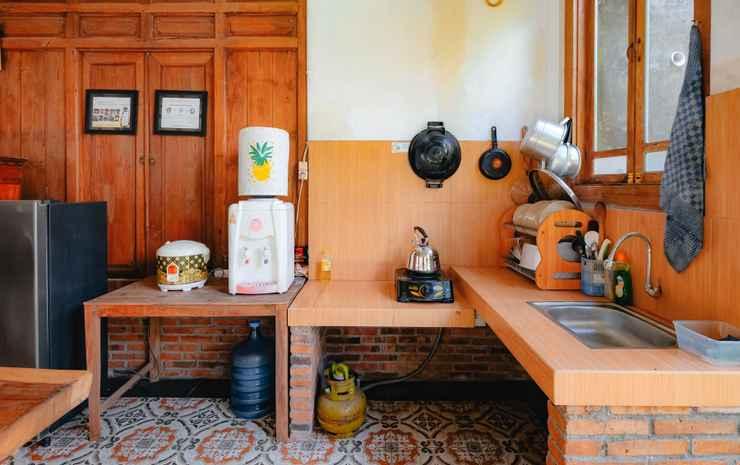 Севон: Anugro's Homestay By The Grand Java