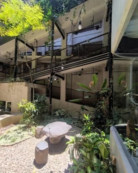 Сурабая: PanaHouse Surabaya