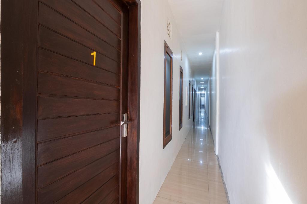 Сенджиги: OYO 1695 Royal Senggigi Hotel