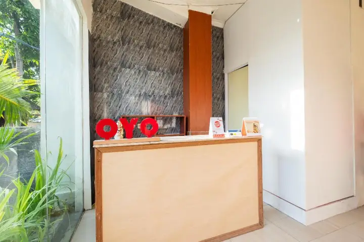 OYO 1695 Royal Senggigi Hotel — фото 2