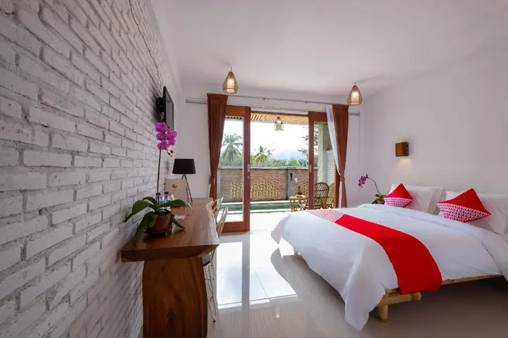 Прайя: OYO 1493 Surya Villa