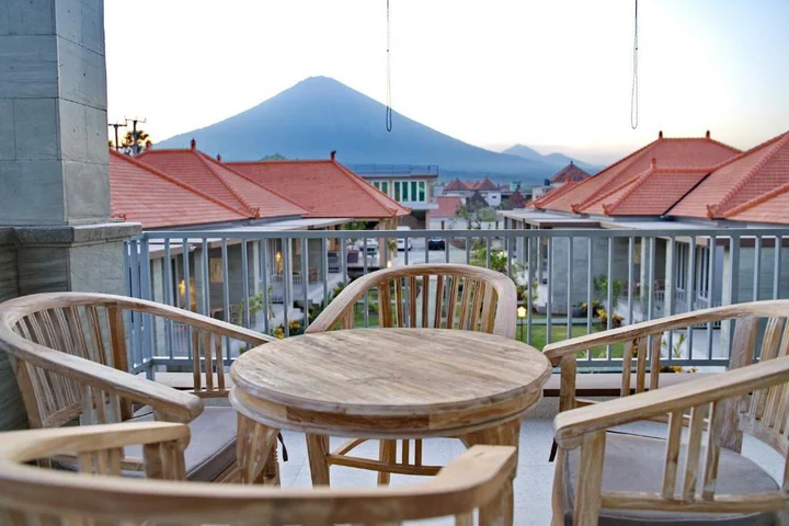 Пурвакерти: Seamount Hotel