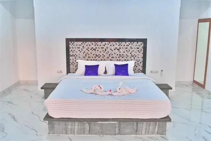 Пурвакерти: Seamount Hotel