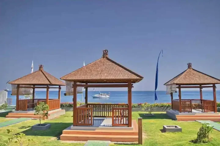 Пурвакерти: Seamount Hotel