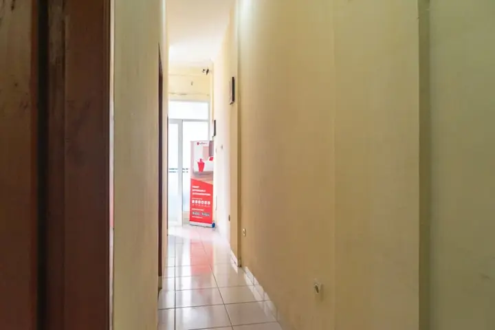 Тангеранг: RedDoorz near CBD Ciledug