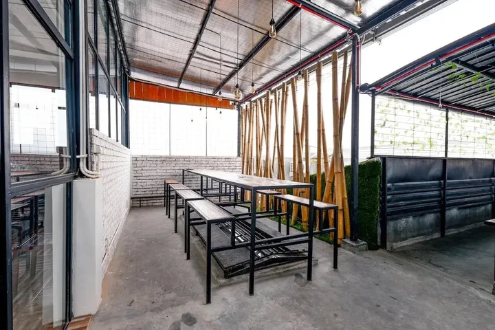 Семаранг: Oyo Flagship 2124 Kars Inn Semarang