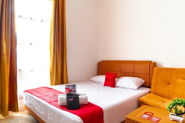 Джакарта: RedDoorz near Cipinang Indah Mall