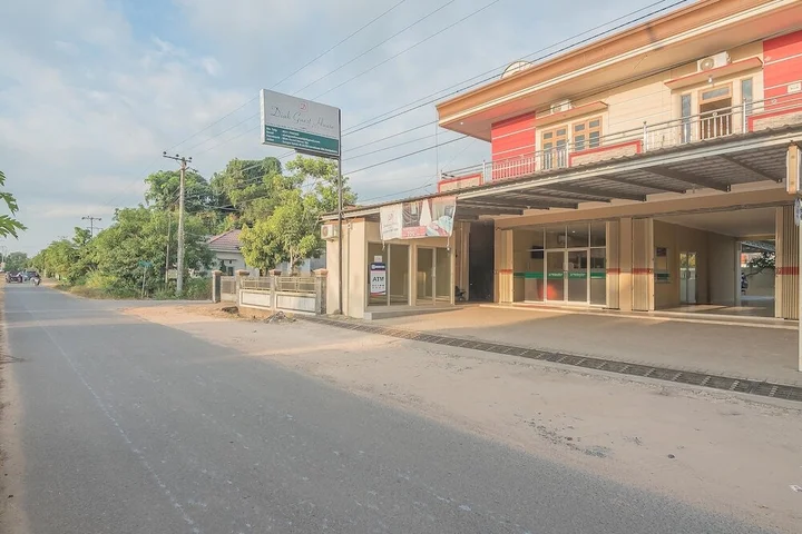 Банджанбару: RedDoorz Plus near Syamsudin Noor Airport 3
