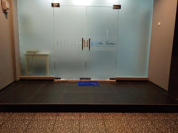 Семаранг: RedDoorz near Gajah Mada Street Semarang