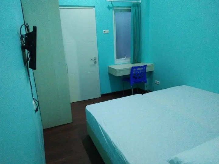 Семаранг: RedDoorz near Gajah Mada Street Semarang