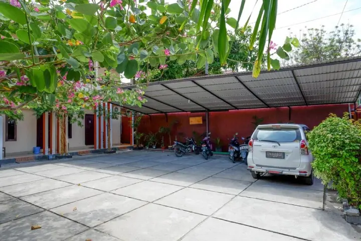 Палу: RedDoorz near Mutiara SIS Al Jufrie Airport Palu