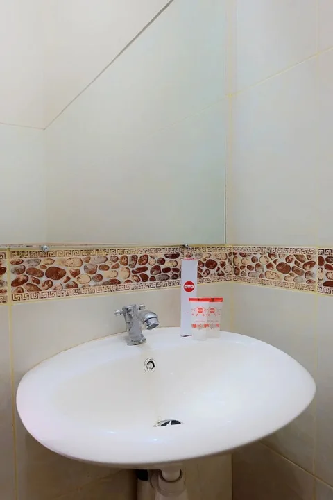 Муара Бунго: OYO 1426 Assyifa Hotel