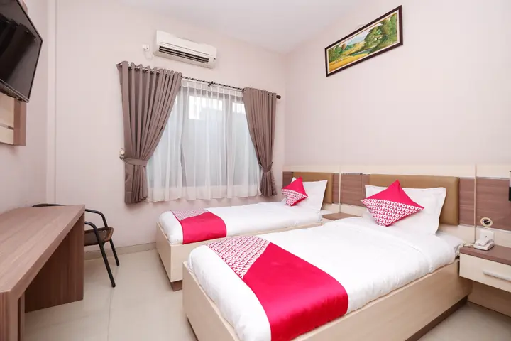 Суракарта: OYO 1532 Mawar Indah Hotel