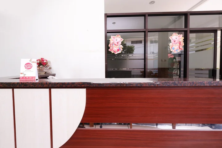 Суракарта: OYO 1532 Mawar Indah Hotel