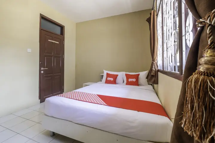 Super OYO 1568 Stasiun Ka Cirebon Guest House — фото 4