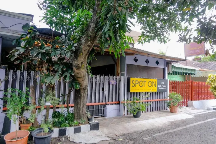 Маланг: SPOT ON 1716 Lada Family Residence Syariah