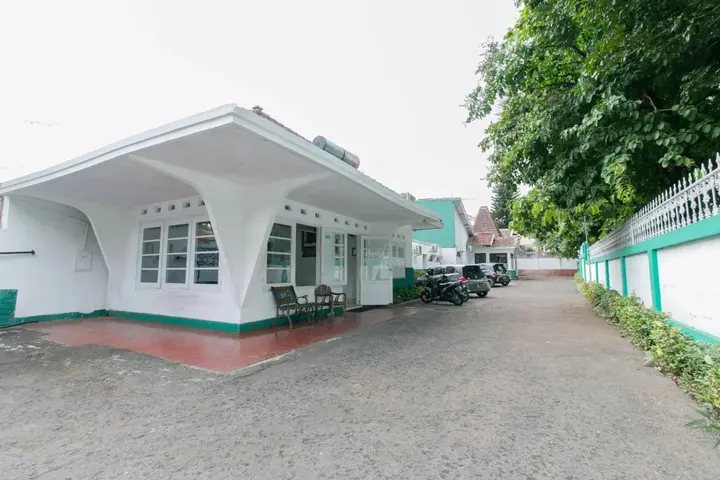 Сукабуми: SUPER OYO 1707 Hotel Mustika Widyasari