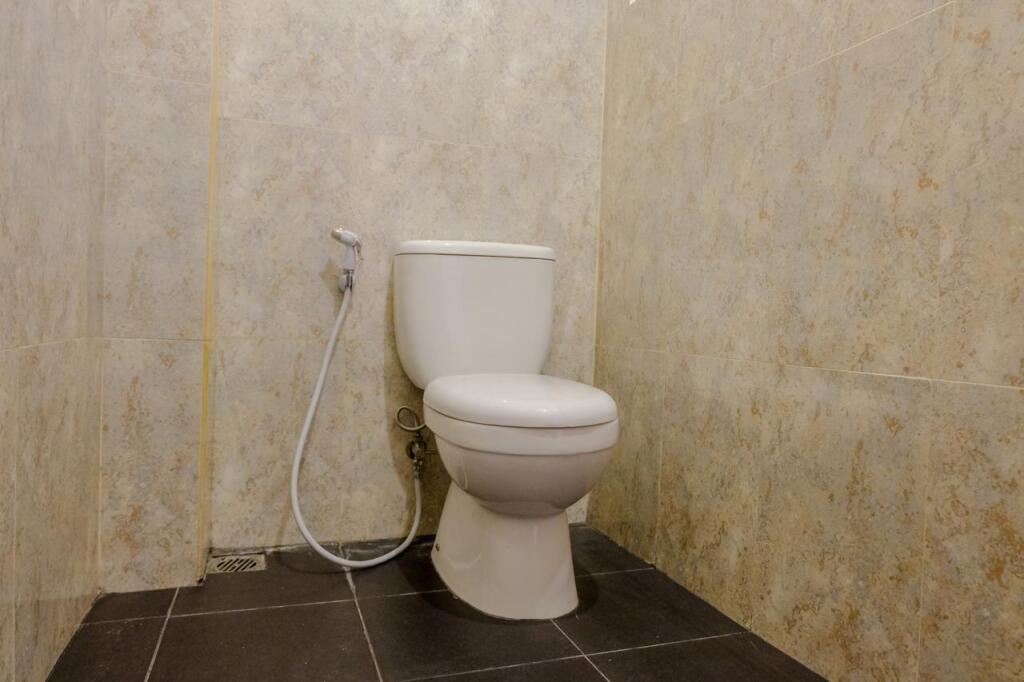 Маланг: OYO 1289 Cbr Residence