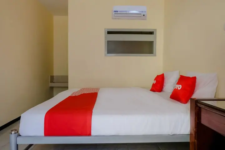 Маланг: OYO 1289 Cbr Residence
